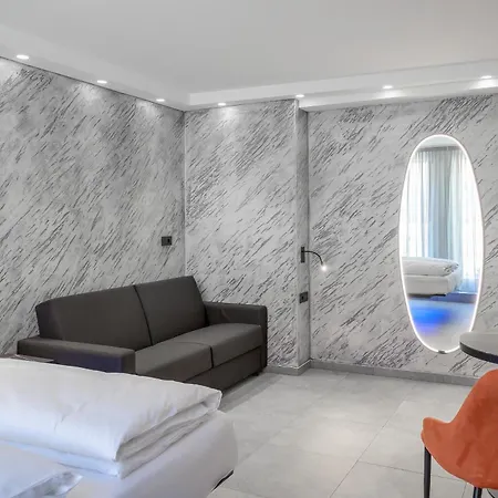 Adv - Exclusive 3* Bozen