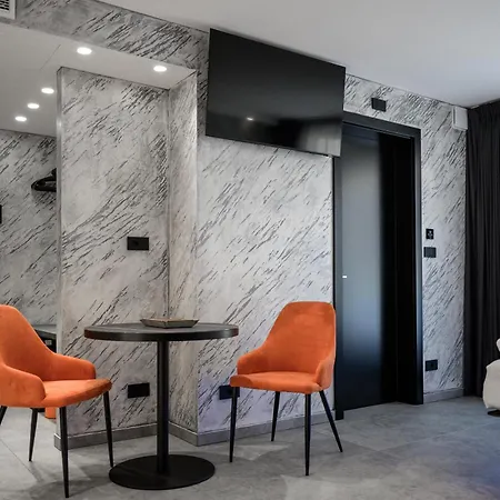 Adv - Exclusive 3* Bozen