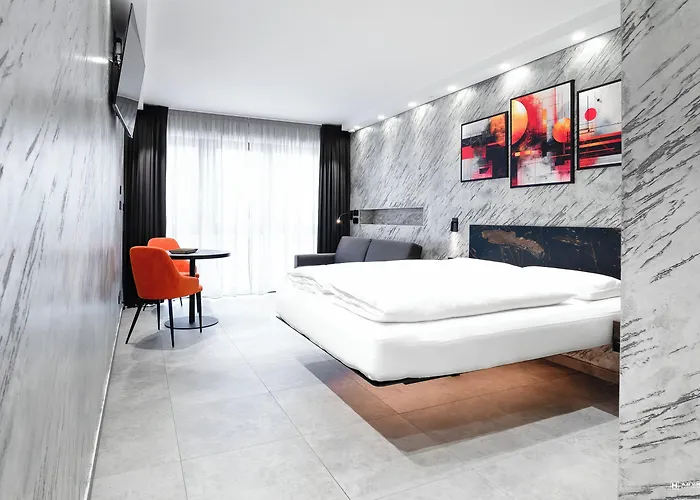 Adv - Exclusive Penzion Bolzano